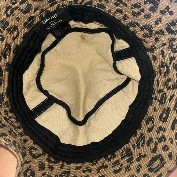 Leopard Bucket hat - Picture 3 of 3